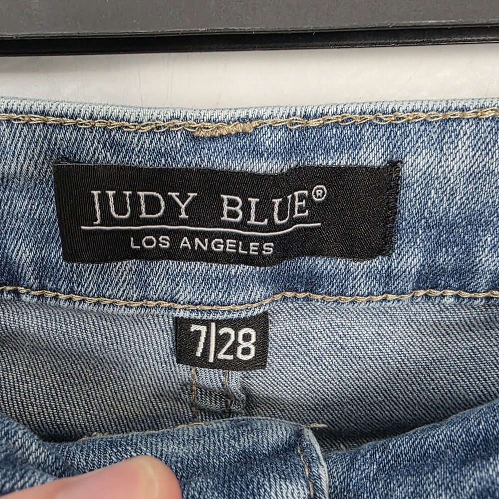 Judy Blue Hi-Waist Destroyed Boyfriend Fit Distressed Light‎ Wash Jeans Size 28 - Picture 3 of 8